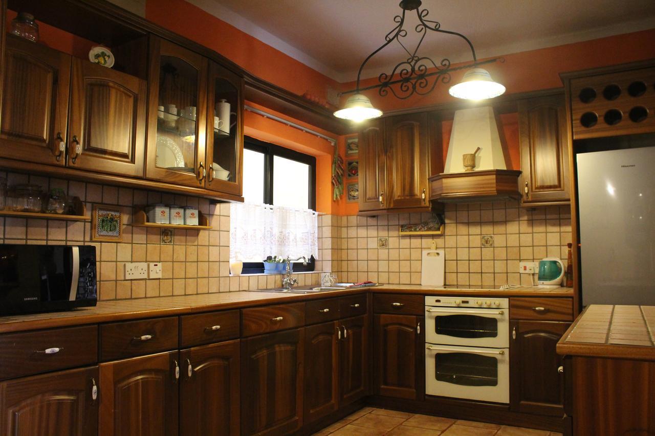 South Pacific Flat 2 Apartment Marsaskala Bagian luar foto